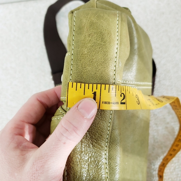 Ellington Green Crossbody Bag - Picture 11 of 12